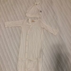 Kyte Baby Bundler and Hat